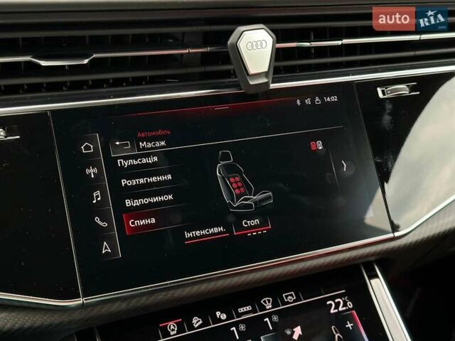 Чорний Ауді RS Q8, об'ємом двигуна 4 л та пробігом 37 тис. км за 125500 $, фото 98 на Automoto.ua