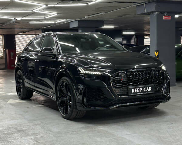 Черный Ауди RS Q8, объемом двигателя 4 л и пробегом 15 тыс. км за 128000 $, фото 6 на Automoto.ua