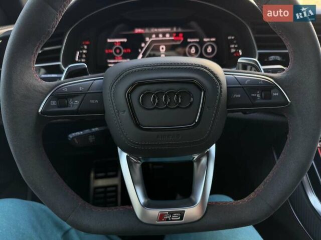 Чорний Ауді RS Q8, об'ємом двигуна 4 л та пробігом 13 тис. км за 139333 $, фото 41 на Automoto.ua