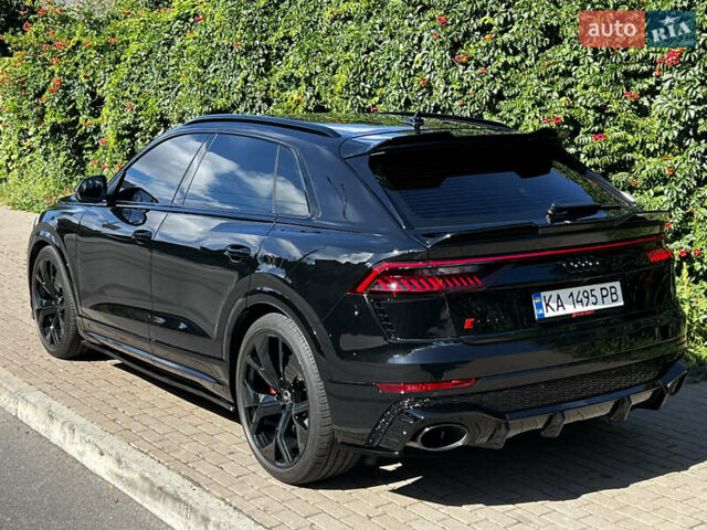 Ауді RS Q8 2023 у Києві на Automoto.ua Чорний Ауді RS Q8, об'ємом двигуна 4 л та пробігом 18 тис. км за 108990 $, фото 6 на Automoto.ua