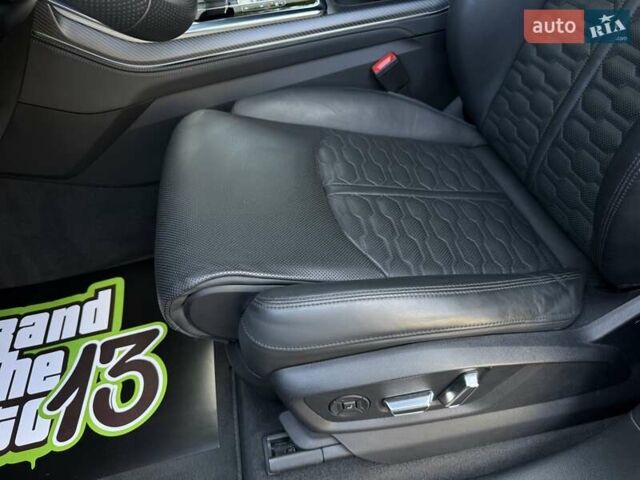 Чорний Ауді RS Q8, об'ємом двигуна 4 л та пробігом 34 тис. км за 118000 $, фото 42 на Automoto.ua