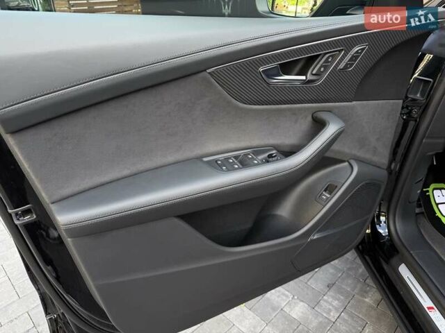 Чорний Ауді RS Q8, об'ємом двигуна 4 л та пробігом 34 тис. км за 118000 $, фото 38 на Automoto.ua