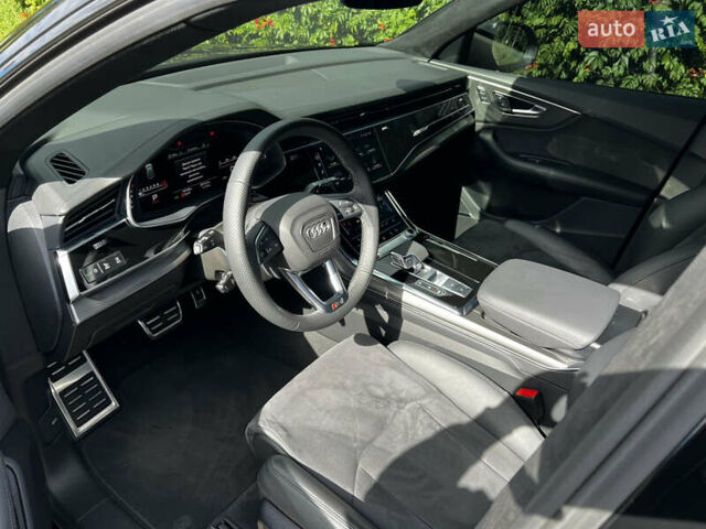 Чорний Ауді RS Q8, об'ємом двигуна 4 л та пробігом 18 тис. км за 117000 $, фото 15 на Automoto.ua