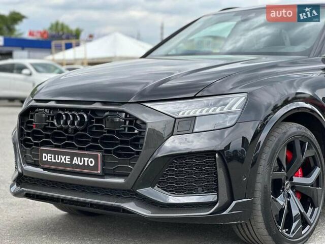 Чорний Ауді RS Q8, об'ємом двигуна 4 л та пробігом 37 тис. км за 125500 $, фото 12 на Automoto.ua