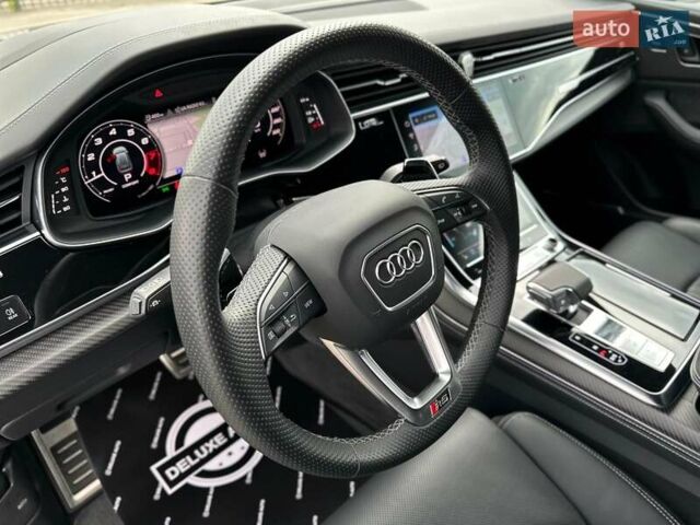 Чорний Ауді RS Q8, об'ємом двигуна 4 л та пробігом 37 тис. км за 125500 $, фото 54 на Automoto.ua
