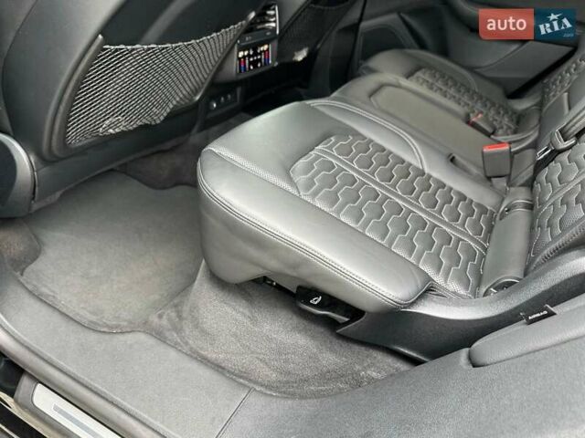 Чорний Ауді RS Q8, об'ємом двигуна 4 л та пробігом 37 тис. км за 125500 $, фото 56 на Automoto.ua