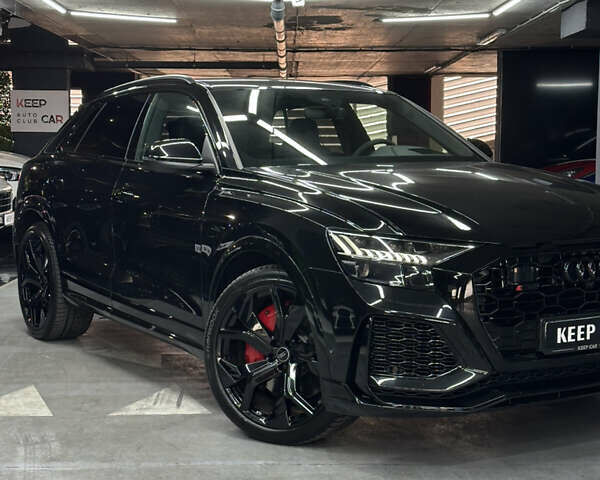Черный Ауди RS Q8, объемом двигателя 4 л и пробегом 15 тыс. км за 128000 $, фото 1 на Automoto.ua