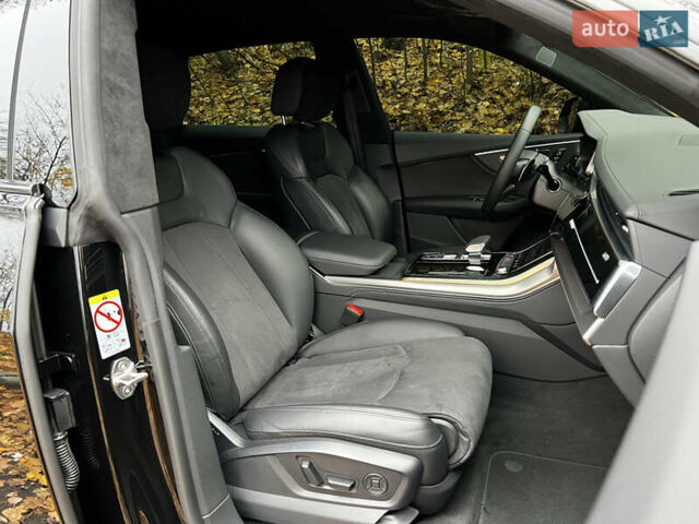 Черный Ауди RS Q8, объемом двигателя 4 л и пробегом 19 тыс. км за 108500 $, фото 22 на Automoto.ua