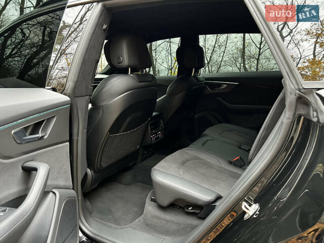 Черный Ауди RS Q8, объемом двигателя 4 л и пробегом 19 тыс. км за 108500 $, фото 17 на Automoto.ua