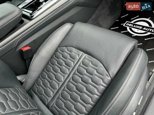 Чорний Ауді RS Q8, об'ємом двигуна 4 л та пробігом 37 тис. км за 125500 $, фото 66 на Automoto.ua