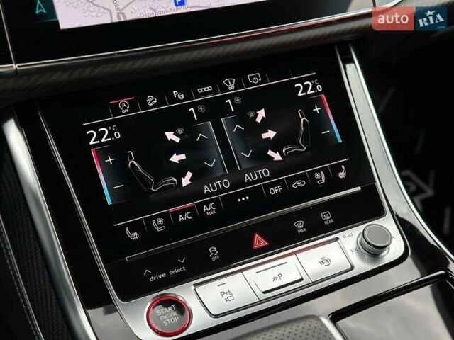 Чорний Ауді RS Q8, об'ємом двигуна 4 л та пробігом 37 тис. км за 125500 $, фото 92 на Automoto.ua
