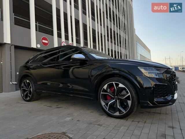 Чорний Ауді RS Q8, об'ємом двигуна 4 л та пробігом 13 тис. км за 139333 $, фото 1 на Automoto.ua