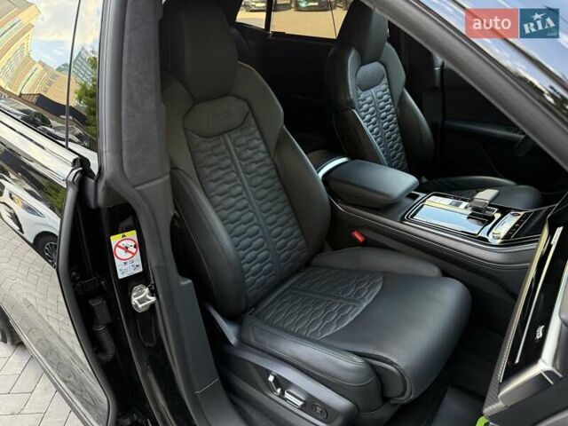 Чорний Ауді RS Q8, об'ємом двигуна 4 л та пробігом 34 тис. км за 118000 $, фото 52 на Automoto.ua