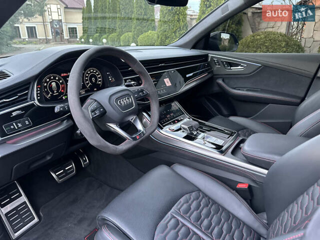 Черный Ауди RS Q8, объемом двигателя 4 л и пробегом 38 тыс. км за 124666 $, фото 23 на Automoto.ua