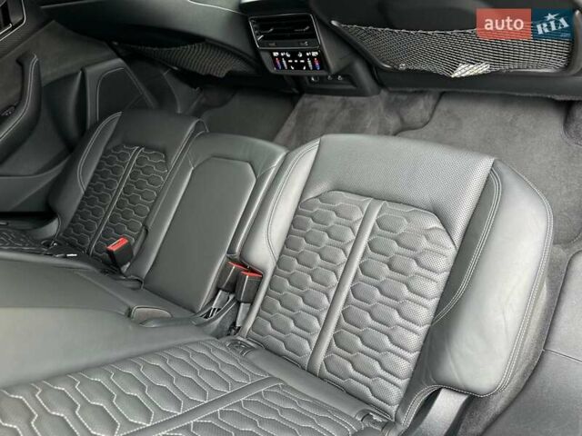 Чорний Ауді RS Q8, об'ємом двигуна 4 л та пробігом 37 тис. км за 125500 $, фото 76 на Automoto.ua