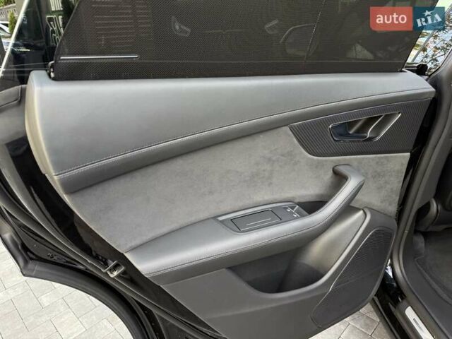 Чорний Ауді RS Q8, об'ємом двигуна 4 л та пробігом 34 тис. км за 118000 $, фото 48 на Automoto.ua