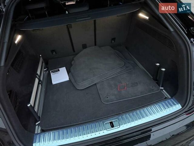 Черный Ауди RS Q8, объемом двигателя 4 л и пробегом 19 тыс. км за 188222 $, фото 25 на Automoto.ua