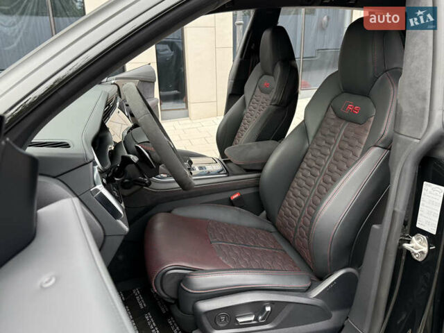 Чорний Ауді RS Q8, об'ємом двигуна 4 л та пробігом 12 тис. км за 170000 $, фото 43 на Automoto.ua