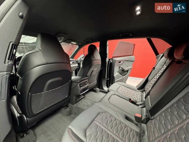 Чорний Ауді RS Q8, об'ємом двигуна 4 л та пробігом 10 тис. км за 141800 $, фото 51 на Automoto.ua