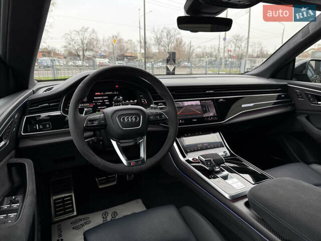 Чорний Ауді RS Q8, об'ємом двигуна 4 л та пробігом 52 тис. км за 145000 $, фото 13 на Automoto.ua