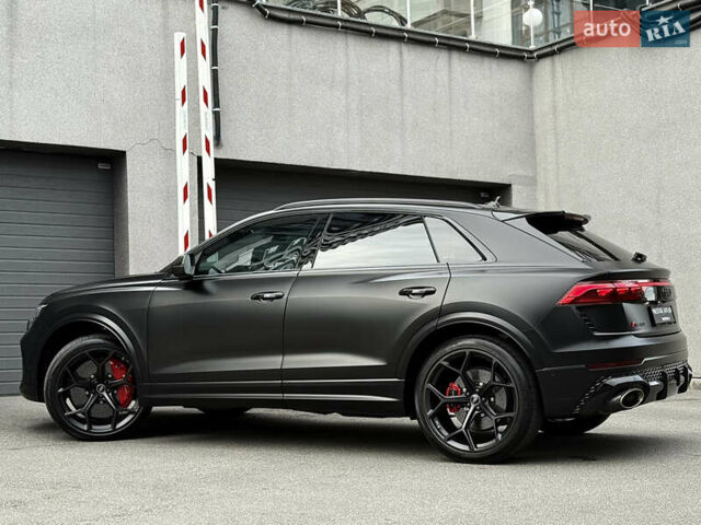 Чорний Ауді RS Q8, об'ємом двигуна 4 л та пробігом 12 тис. км за 170000 $, фото 30 на Automoto.ua