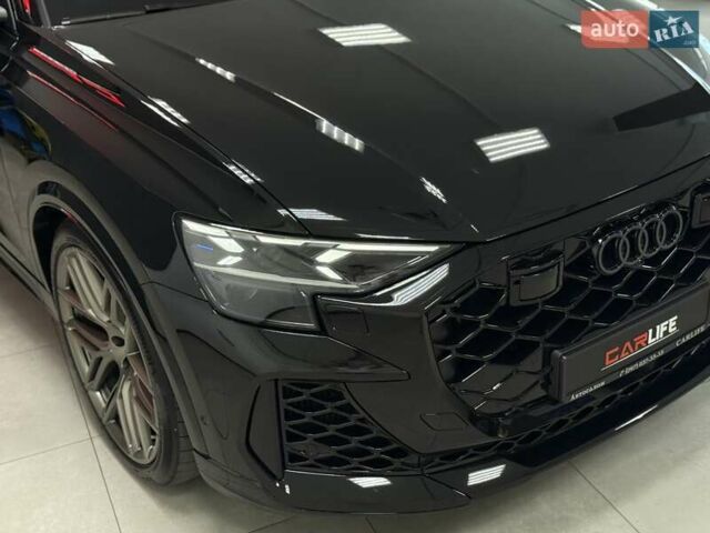Чорний Ауді RS Q8, об'ємом двигуна 4 л та пробігом 9 тис. км за 153500 $, фото 14 на Automoto.ua