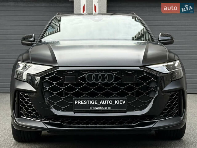 Чорний Ауді RS Q8, об'ємом двигуна 4 л та пробігом 12 тис. км за 170000 $, фото 4 на Automoto.ua