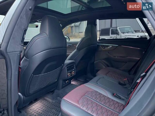 Черный Ауди RS Q8, объемом двигателя 4 л и пробегом 19 тыс. км за 188222 $, фото 7 на Automoto.ua