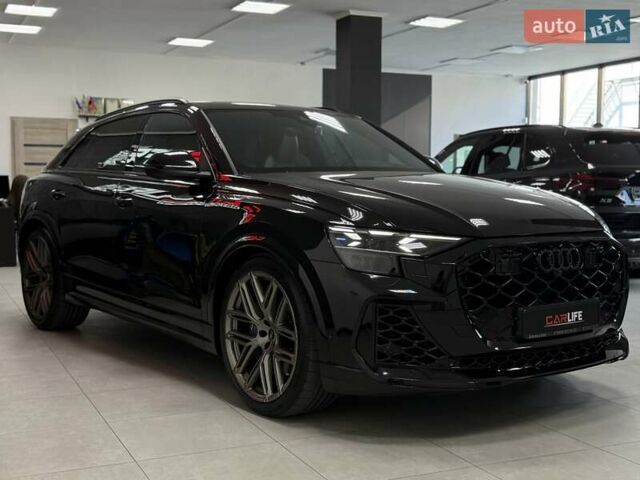 Чорний Ауді RS Q8, об'ємом двигуна 4 л та пробігом 9 тис. км за 153500 $, фото 15 на Automoto.ua