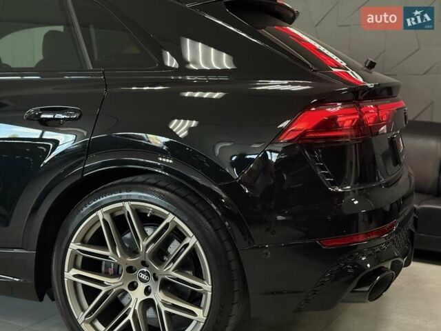 Чорний Ауді RS Q8, об'ємом двигуна 4 л та пробігом 9 тис. км за 153500 $, фото 28 на Automoto.ua