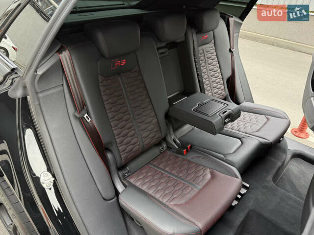 Чорний Ауді RS Q8, об'ємом двигуна 4 л та пробігом 12 тис. км за 170000 $, фото 54 на Automoto.ua
