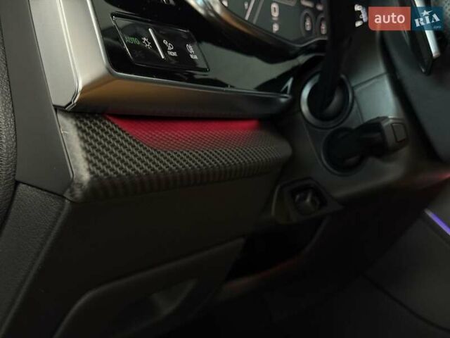 Чорний Ауді RS Q8, об'ємом двигуна 4 л та пробігом 9 тис. км за 153500 $, фото 36 на Automoto.ua