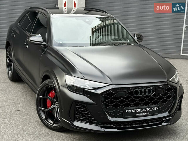 Чорний Ауді RS Q8, об'ємом двигуна 4 л та пробігом 12 тис. км за 170000 $, фото 1 на Automoto.ua