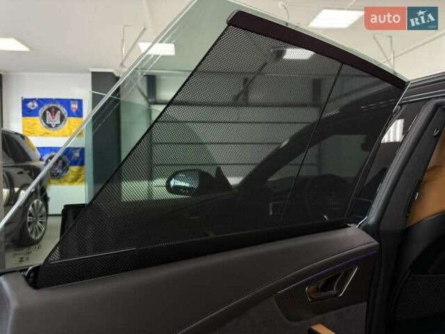 Чорний Ауді RS Q8, об'ємом двигуна 4 л та пробігом 9 тис. км за 153500 $, фото 58 на Automoto.ua