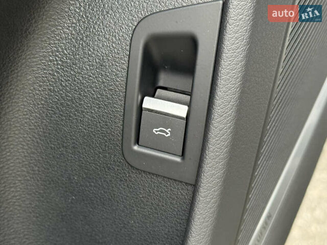 Чорний Ауді RS Q8, об'ємом двигуна 4 л та пробігом 12 тис. км за 170000 $, фото 58 на Automoto.ua