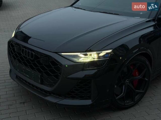 Черный Ауди RS Q8, объемом двигателя 4 л и пробегом 19 тыс. км за 188222 $, фото 4 на Automoto.ua
