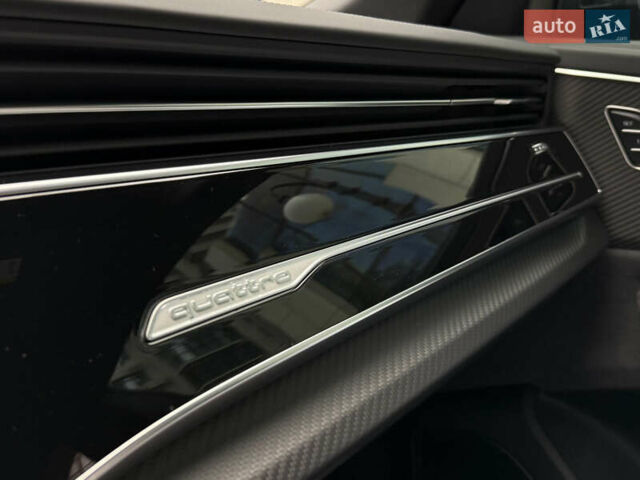 Чорний Ауді RS Q8, об'ємом двигуна 4 л та пробігом 12 тис. км за 170000 $, фото 92 на Automoto.ua