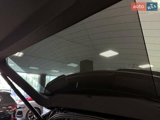 Чорний Ауді RS Q8, об'ємом двигуна 4 л та пробігом 9 тис. км за 153500 $, фото 73 на Automoto.ua