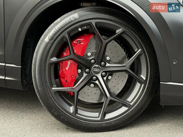 Чорний Ауді RS Q8, об'ємом двигуна 4 л та пробігом 12 тис. км за 170000 $, фото 31 на Automoto.ua