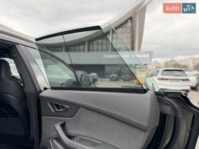 Ауди RS Q8 2025 в Киеве на Automoto.ua Черный Ауди RS Q8, объемом двигателя 4 л и пробегом 1 тыс. км за 142999 $, фото 28 на Automoto.ua