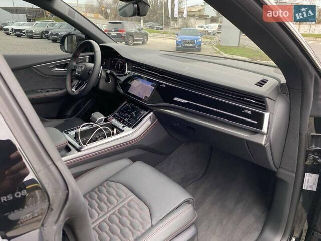Чорний Ауді RS Q8, об'ємом двигуна 4 л та пробігом 1 тис. км за 159298 $, фото 33 на Automoto.ua