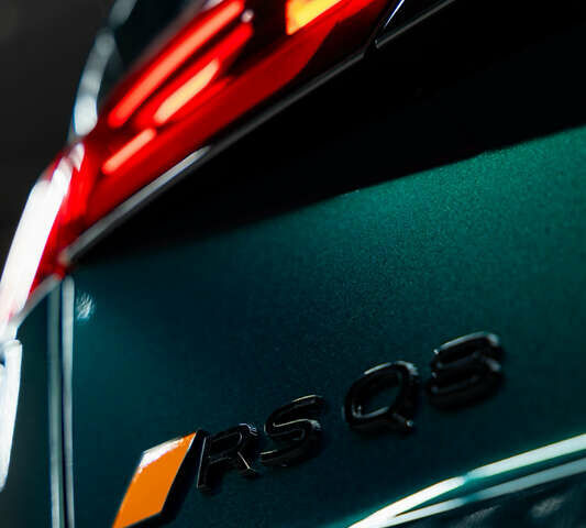 Черный Ауди RS Q8, объемом двигателя 4 л и пробегом 19 тыс. км за 200000 $, фото 1 на Automoto.ua