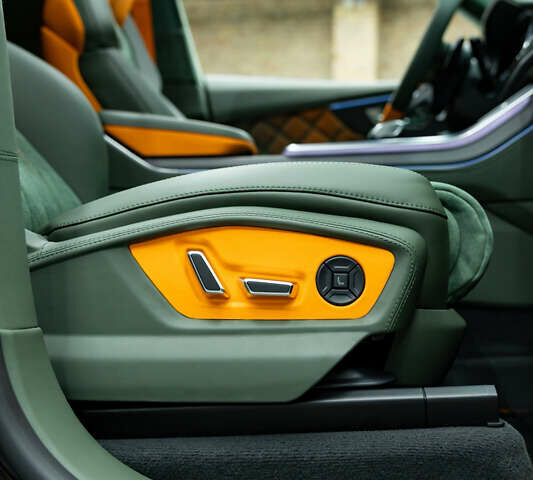 Черный Ауди RS Q8, объемом двигателя 4 л и пробегом 19 тыс. км за 200000 $, фото 28 на Automoto.ua