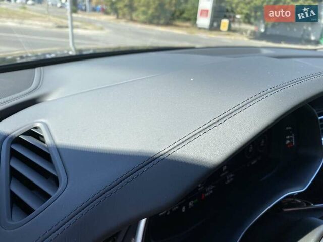 Чорний Ауді RS Q8, об'ємом двигуна 4 л та пробігом 1 тис. км за 154894 $, фото 17 на Automoto.ua