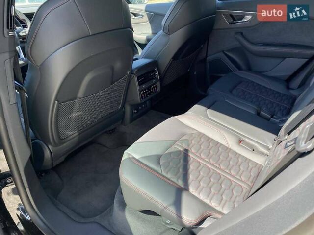 Чорний Ауді RS Q8, об'ємом двигуна 4 л та пробігом 1 тис. км за 154894 $, фото 19 на Automoto.ua