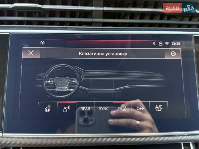 Черный Ауди RS Q8, объемом двигателя 4 л и пробегом 1 тыс. км за 163950 $, фото 108 на Automoto.ua