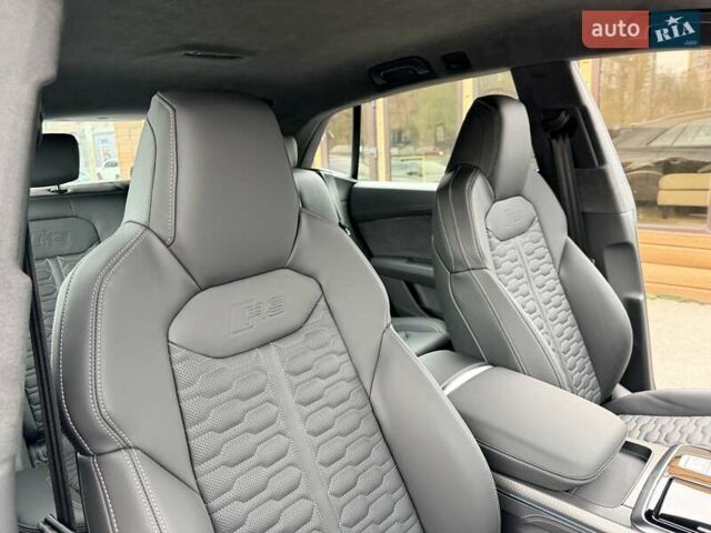 Ауди RS Q8 2025 в Киеве на Automoto.ua Черный Ауди RS Q8, объемом двигателя 4 л и пробегом 1 тыс. км за 142999 $, фото 18 на Automoto.ua