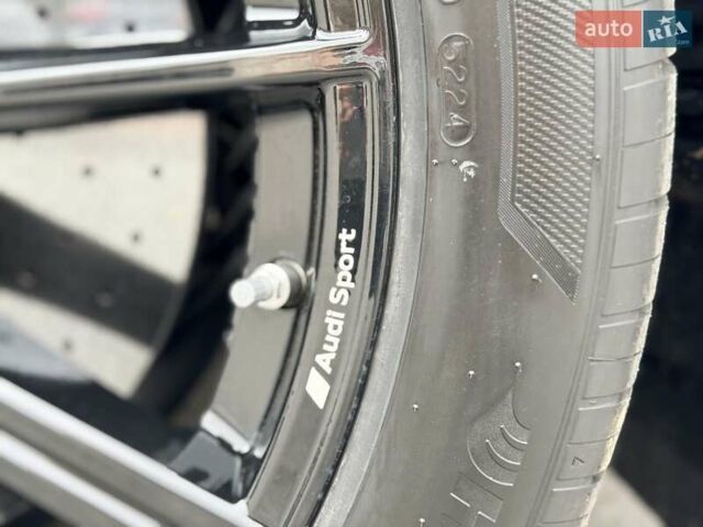 Ауди RS Q8 2025 в Киеве на Automoto.ua Черный Ауди RS Q8, объемом двигателя 4 л и пробегом 1 тыс. км за 142999 $, фото 36 на Automoto.ua
