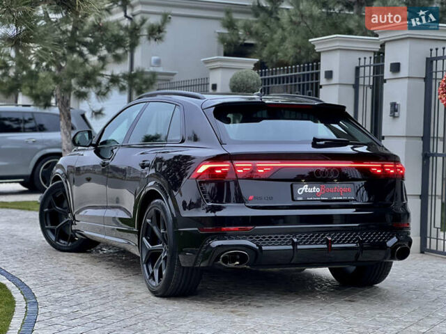 Чорний Ауді RS Q8, об'ємом двигуна 4 л та пробігом 1 тис. км за 157000 $, фото 13 на Automoto.ua