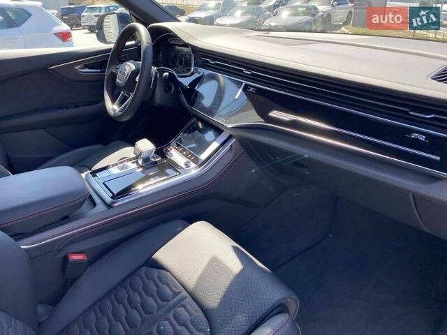 Чорний Ауді RS Q8, об'ємом двигуна 4 л та пробігом 1 тис. км за 154894 $, фото 28 на Automoto.ua